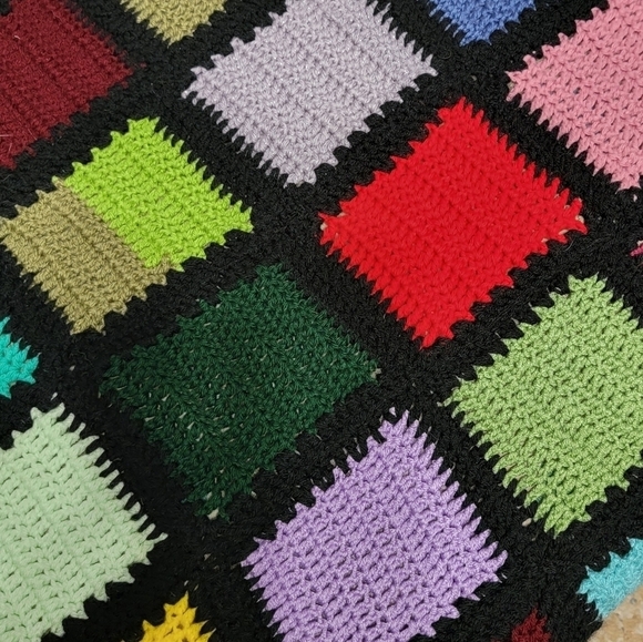 Vintage Hand Crocheted 70s/80s Rainbow Granny Squares Afghan 37'x53' - Picture 3 of 7